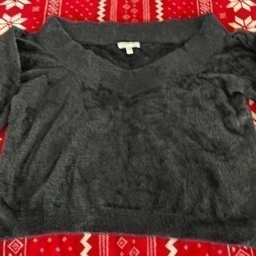Chelsea28 Women’s black eyelash V neck sweater size XXL NWOT